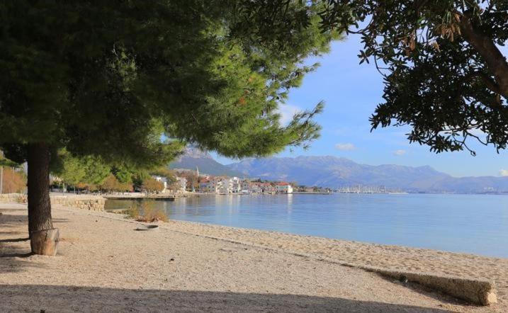 Sun Apartments Kaštela Екстериор снимка