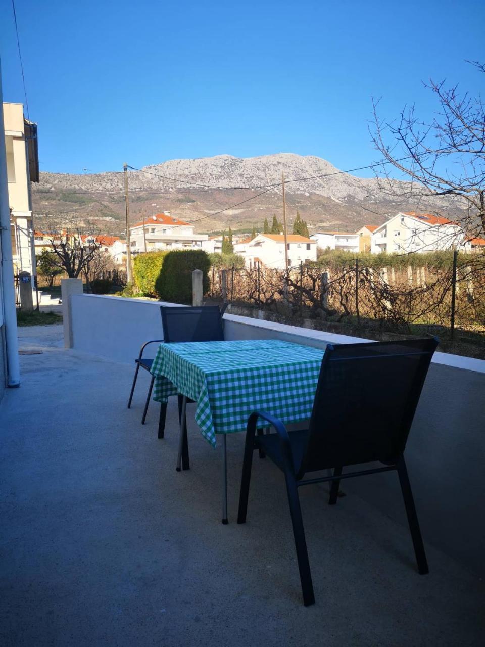 Sun Apartments Kaštela Екстериор снимка