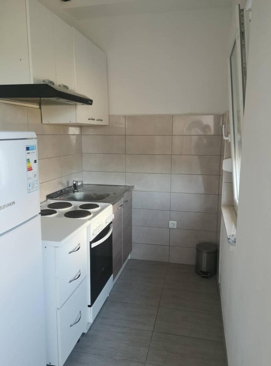 Sun Apartments Kaštela Екстериор снимка